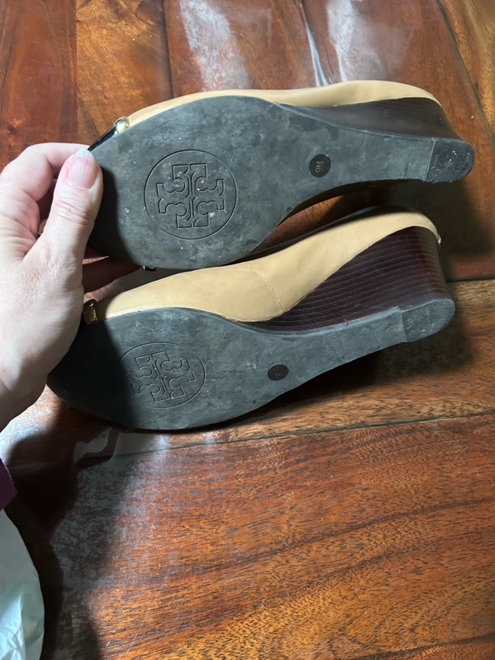 Tory Burch Two-Tone Cap Toe Pumps in Camel and Black with Gold Trim - Picture 5 of 5